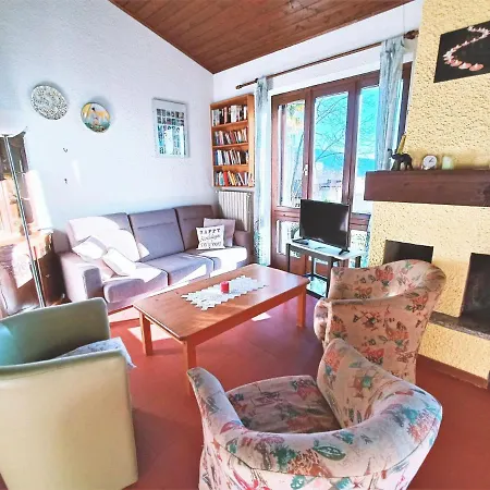 In Italy With Mountain Views Holiday home