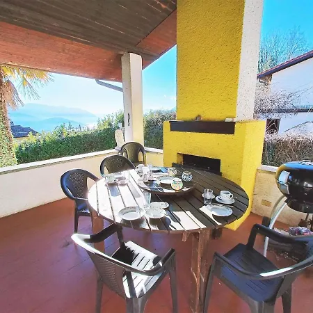 In Italy With Sea And Mountain Views Vakantiehuis Agra