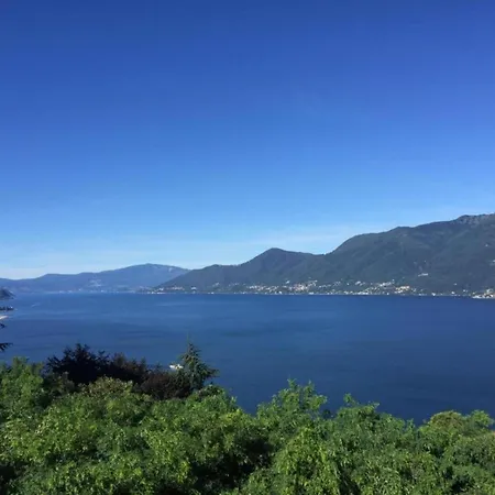 In Italy With Mountain Views Holiday home