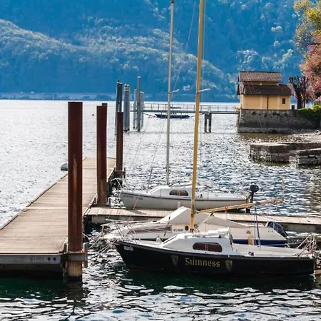 In Italy With Sea And Mountain Views Agra