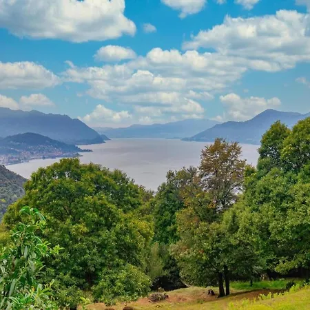 In Italy With Sea And Mountain Views Agra