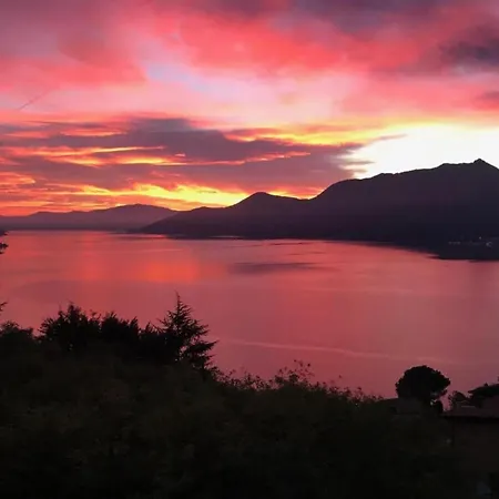 In Italy With Sea And Mountain Views Vakantiehuis