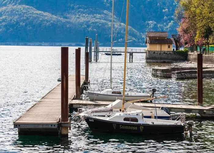 In Italy With Sea And Mountain Views Agra