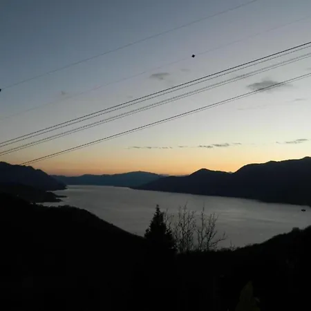 In Italy With Sea And Mountain Views *