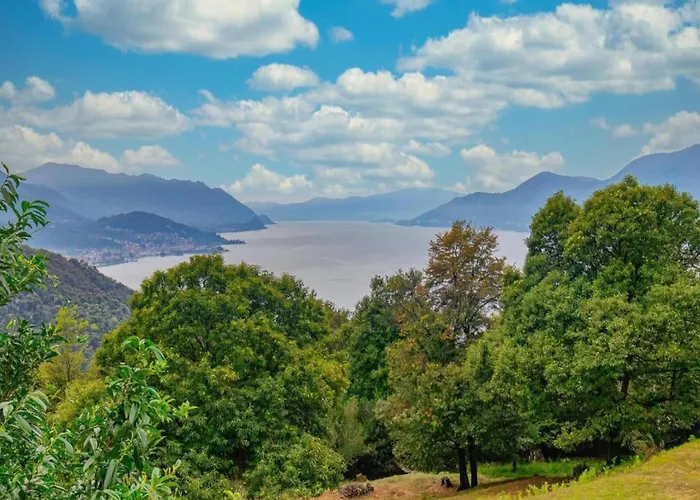 In Italy With Sea And Mountain Views Agra